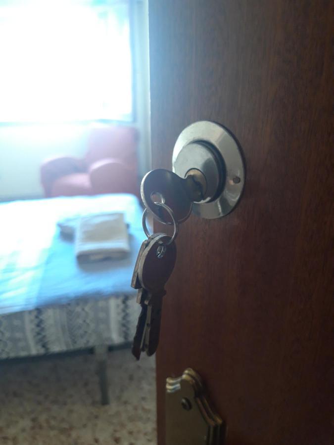 Central Accommodation Alicante Luaran gambar